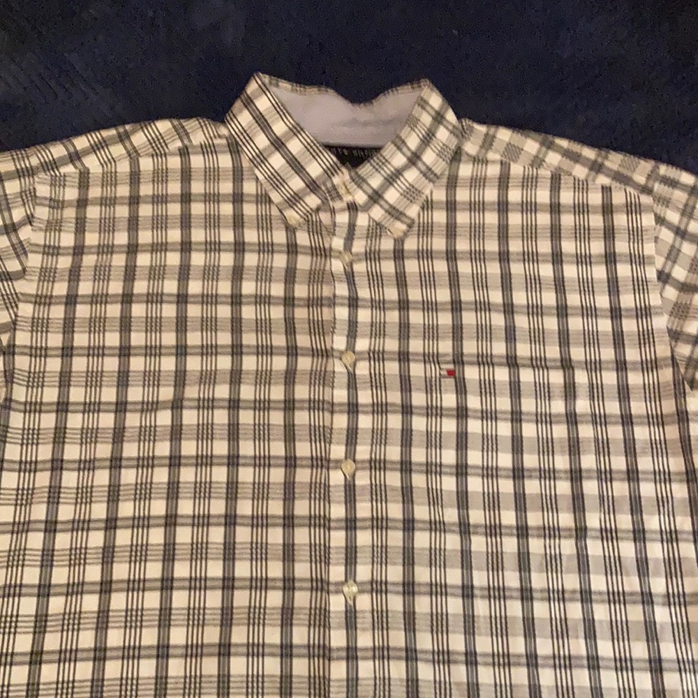 Tommy Hilfiger Short Sleeve Button-down